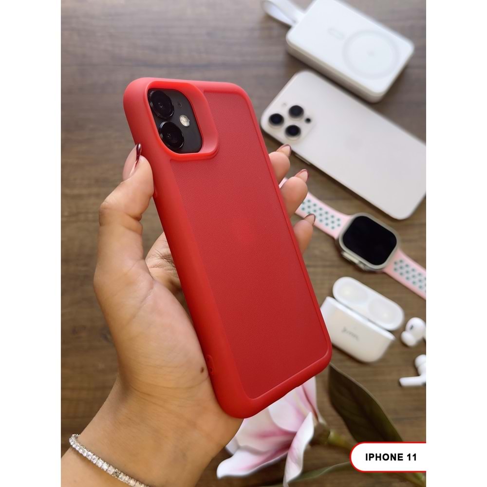 IPHONE 11 RENK ATMAYAN KEEP SİLİKON KILIF - KIRMIZI