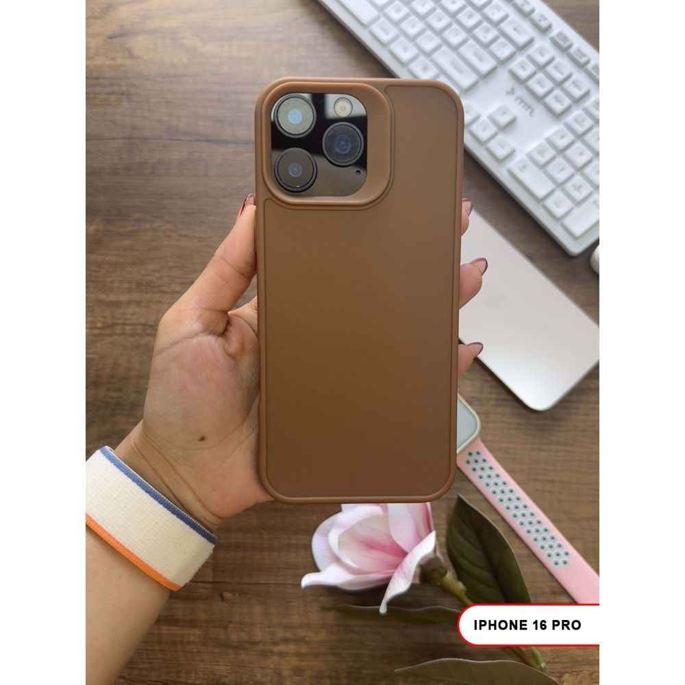 IPHONE 16 PRO RENK ATMAYAN KEEP SİLİKON KILIF - KAHVERENGİ