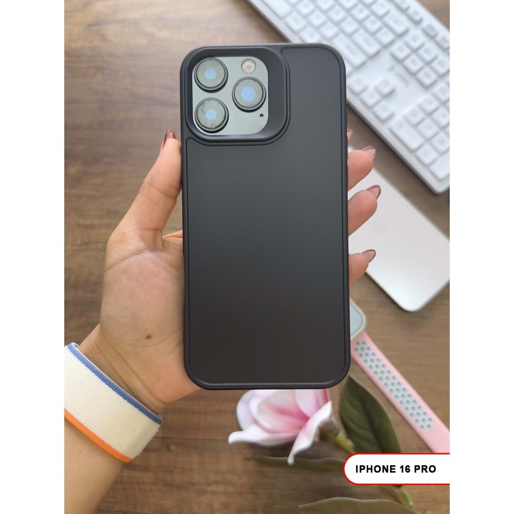 IPHONE 16 PRO RENK ATMAYAN KEEP SİLİKON KILIF - SIYAH
