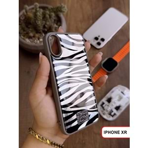 IPHONE XR LEOPAR DESENLİ LEO SİLİKON KILIF