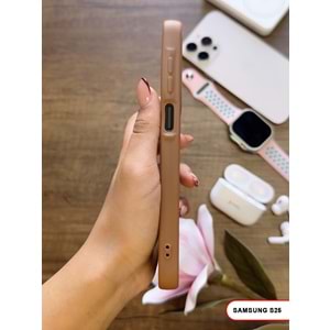 SAMSUNG S25 RENK ATMAYAN KEEP SİLİKON KILIF - KAHVERENGİ