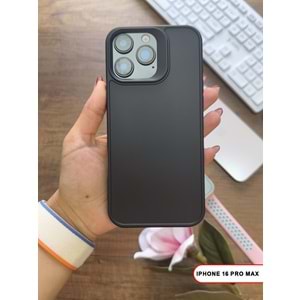 IPHONE 16 PRO MAX RENK ATMAYAN KEEP SİLİKON KILIF - SIYAH